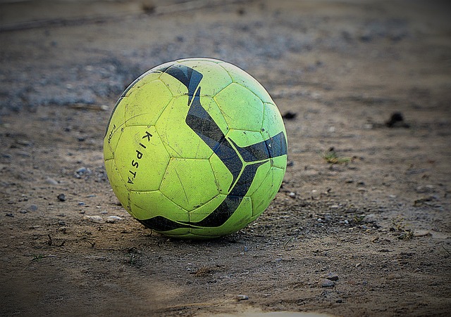 中国第15批赴南苏丹（瓦乌）维和工兵分队承建难民营新建工程竣工.